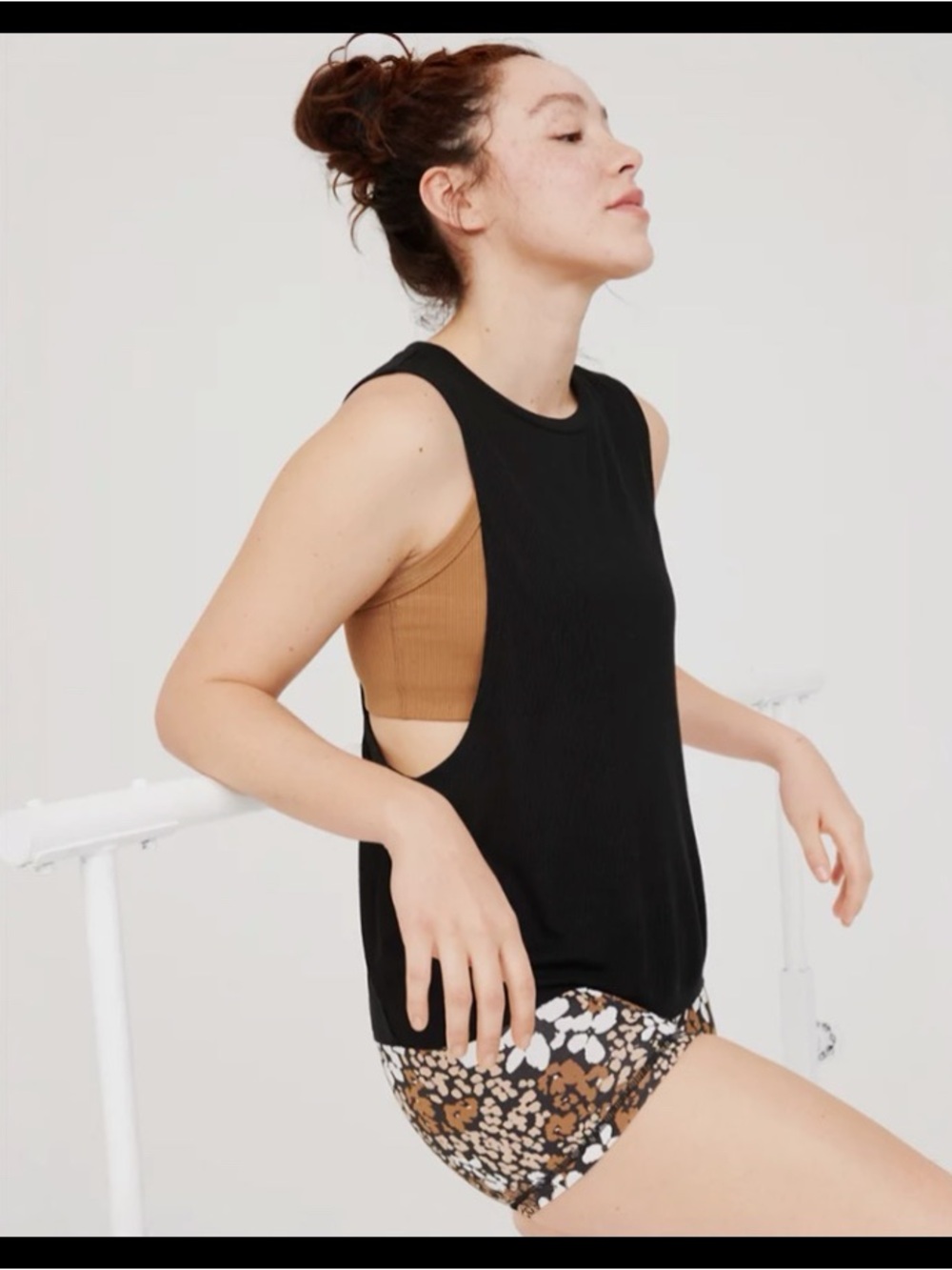 🩷 Offline by Aerie Black Muscle Tank - Picture 2 of 6